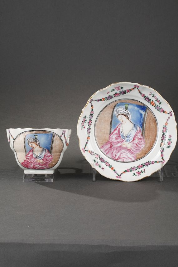 Cup with handle and saucer decorated with European decor | MasterArt